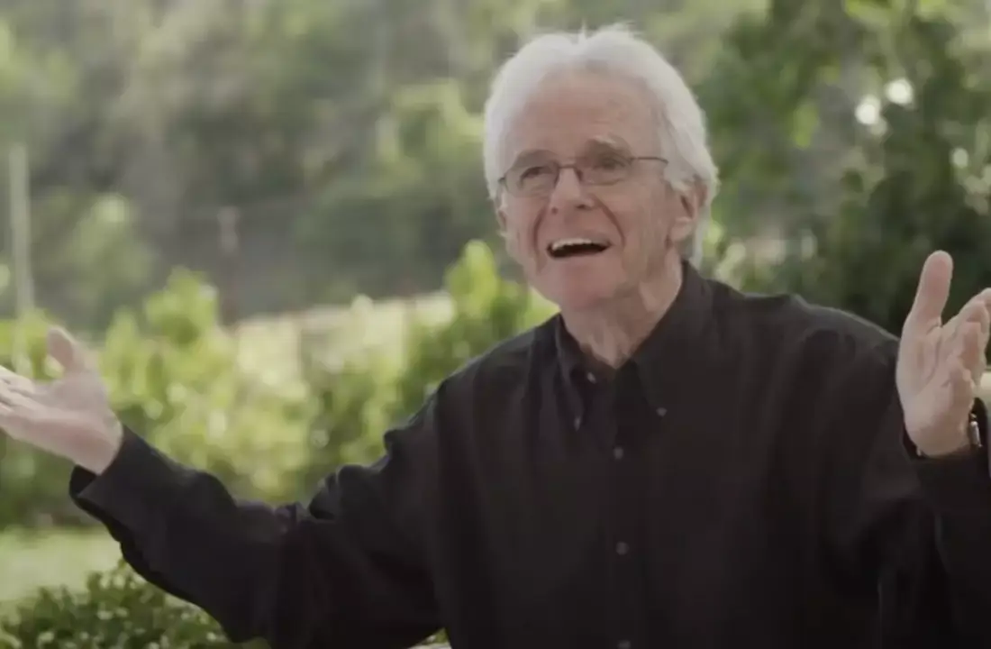 There's no way for O'Rear to ever escape the photo, it's 'everywhere'.