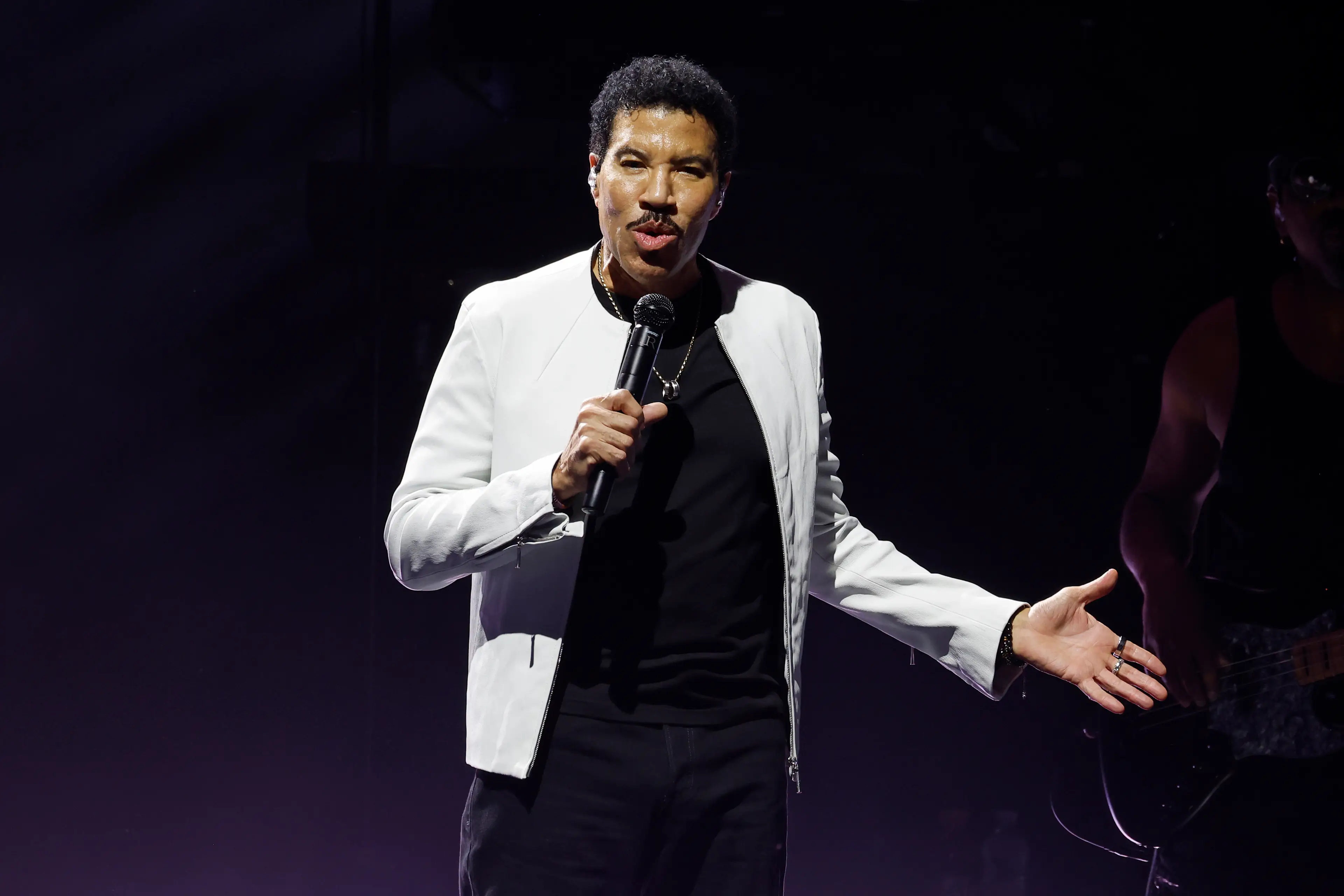 The legendary singer was forced to cut a show short in June due to his health (Jeff Schear/Getty Images for Acrisure Amphitheater)