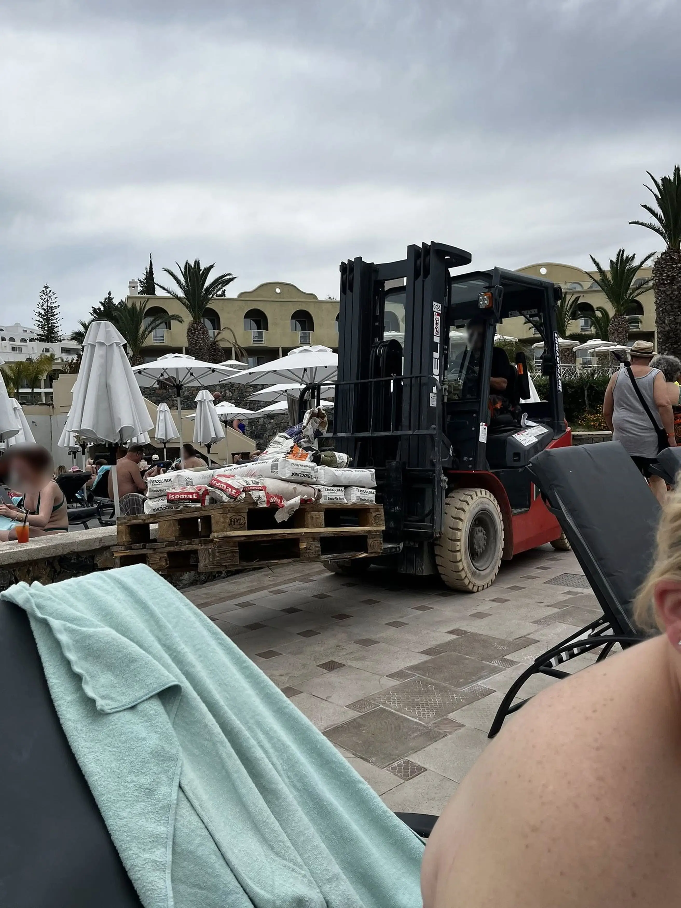 Forklifts ferried supplies through the rows of sun loungers, the couple said (Kennedy News and Media)