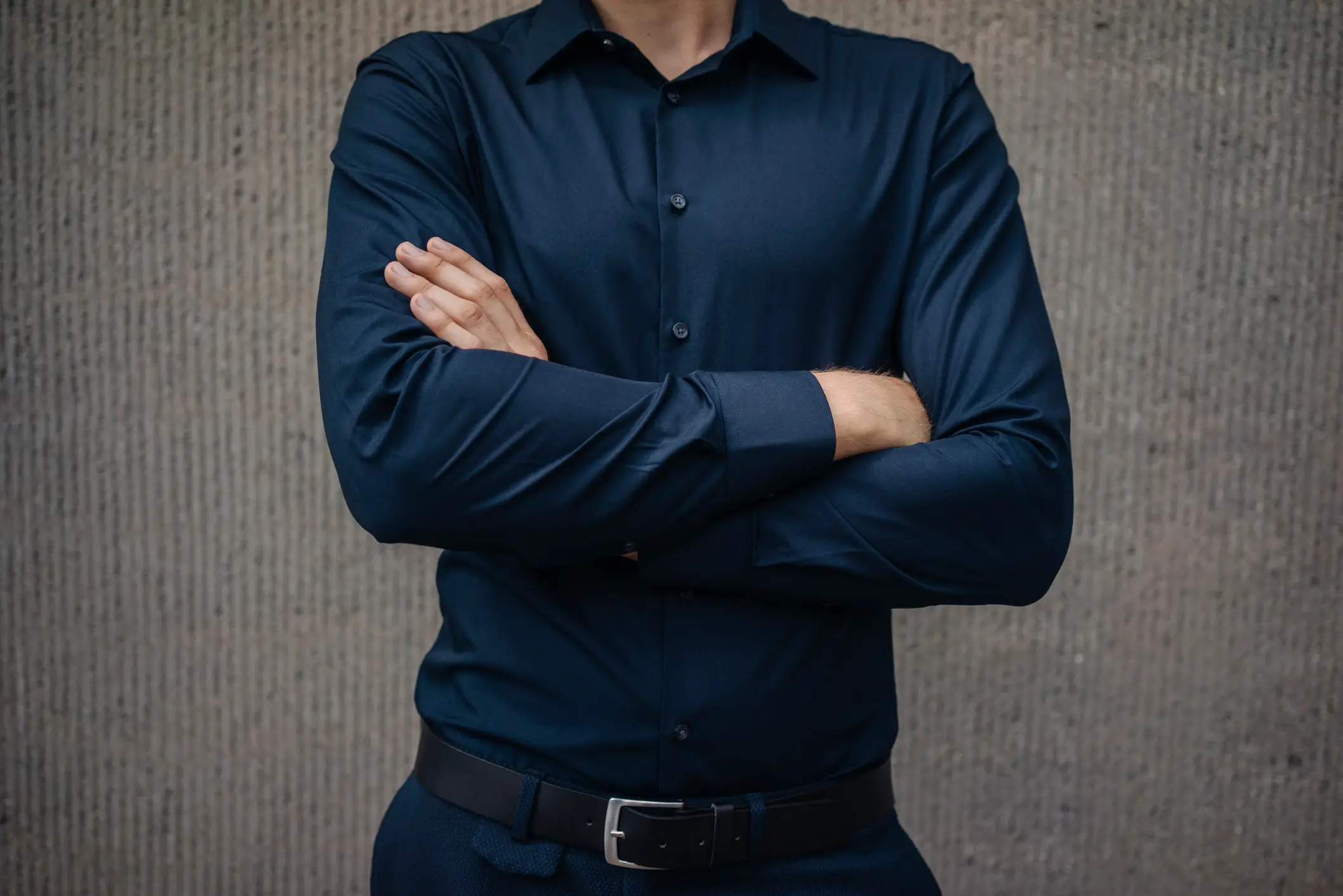 The body language expert advised to look out for blink rates and crossed arms as some subtle signs. (Getty Stock Image)