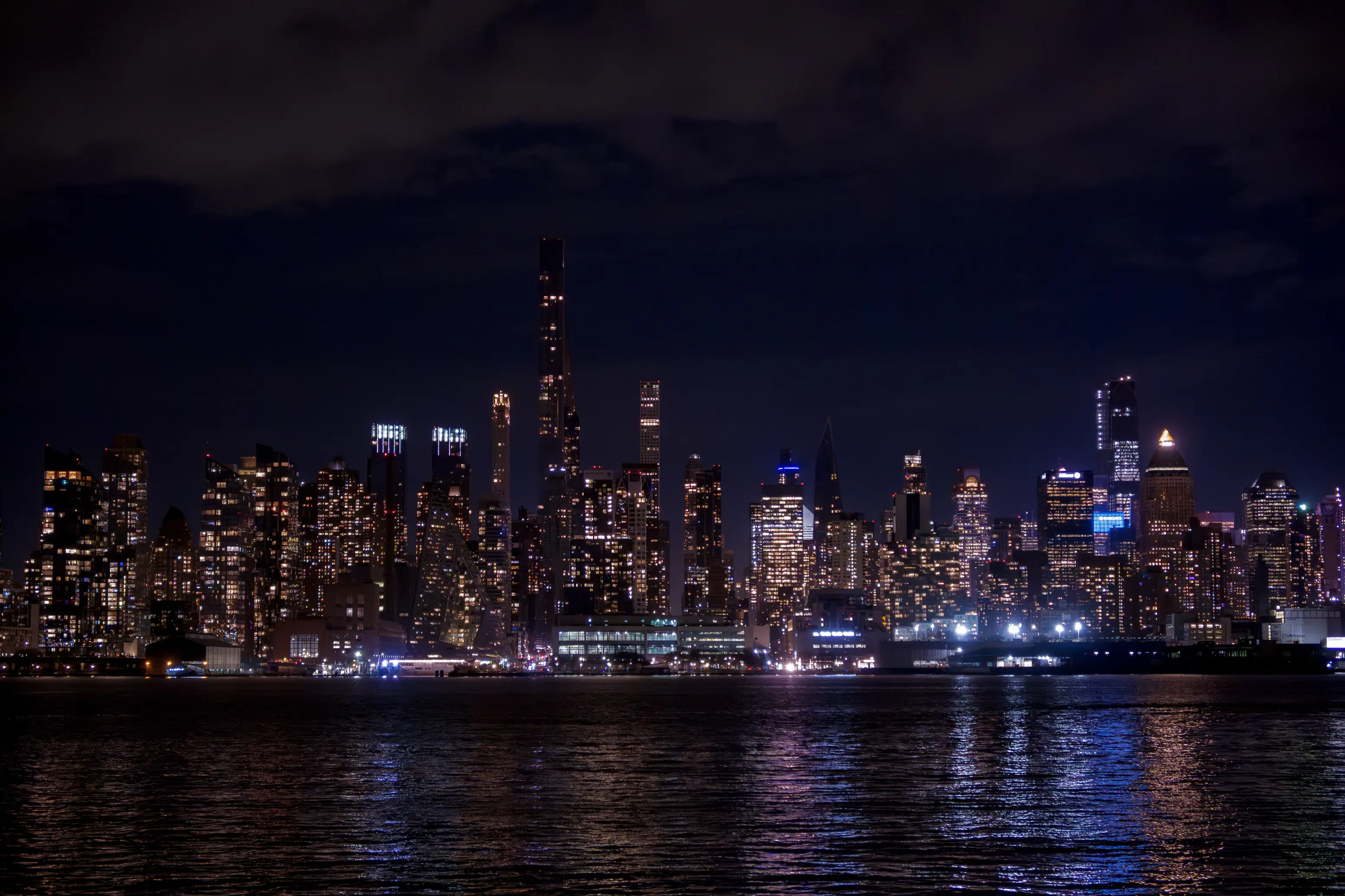 Footage shared on social media appears to show the chopper submerged in the Hudson (Erik McGregor/LightRocket via Getty Images)