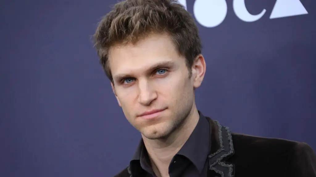 Pretty Little Liars actor shares horrifying video after being robbed at gunpoint