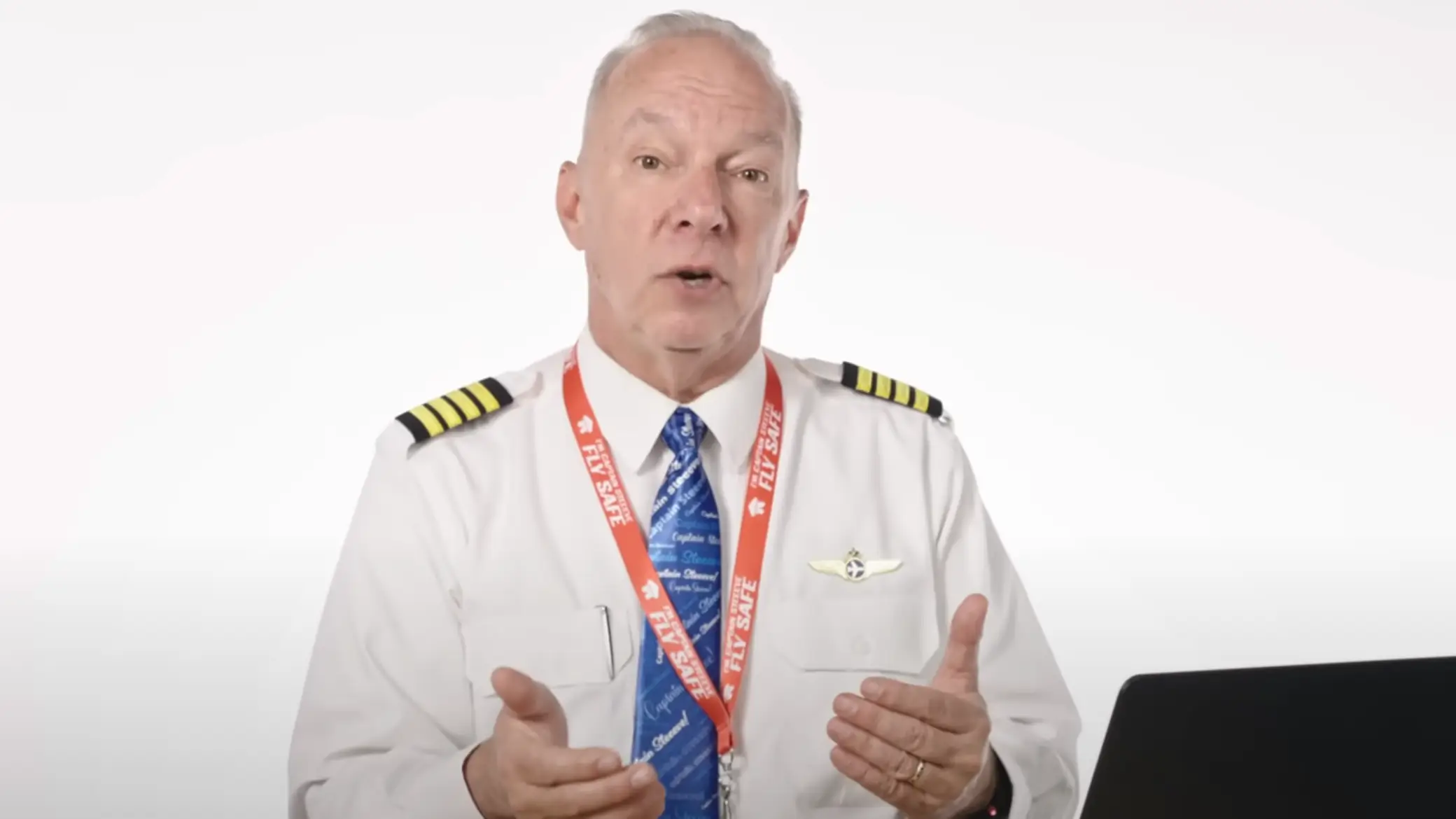 YouTube / captainsteeeve