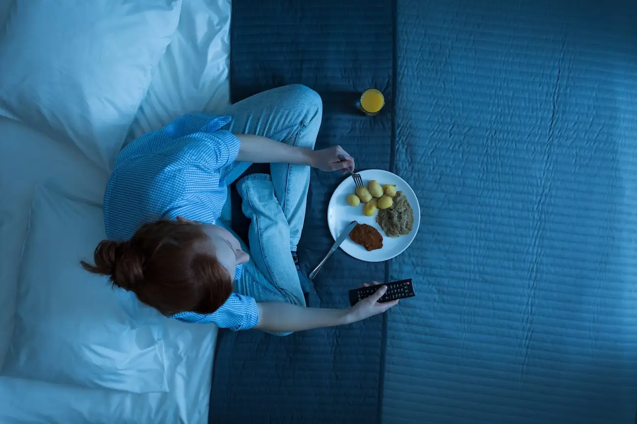 Light sleepers need to worry about when they eat, not what they eat (Getty Stock Images)