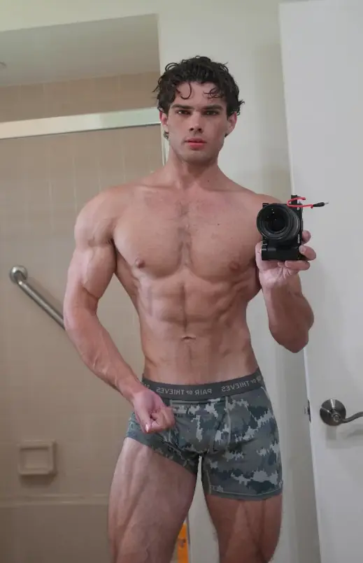 Clavicular's content is aligned with the manosphere (Instagram/@clavicular0)