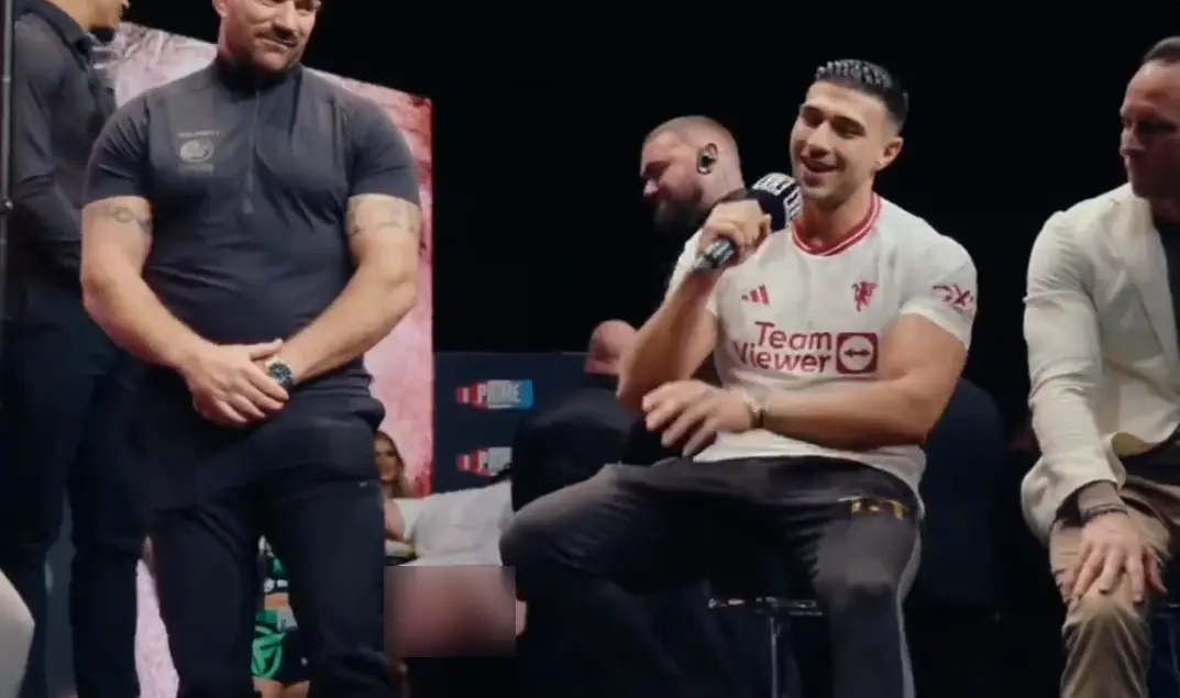 John Fury mooned KSI at a press conference.