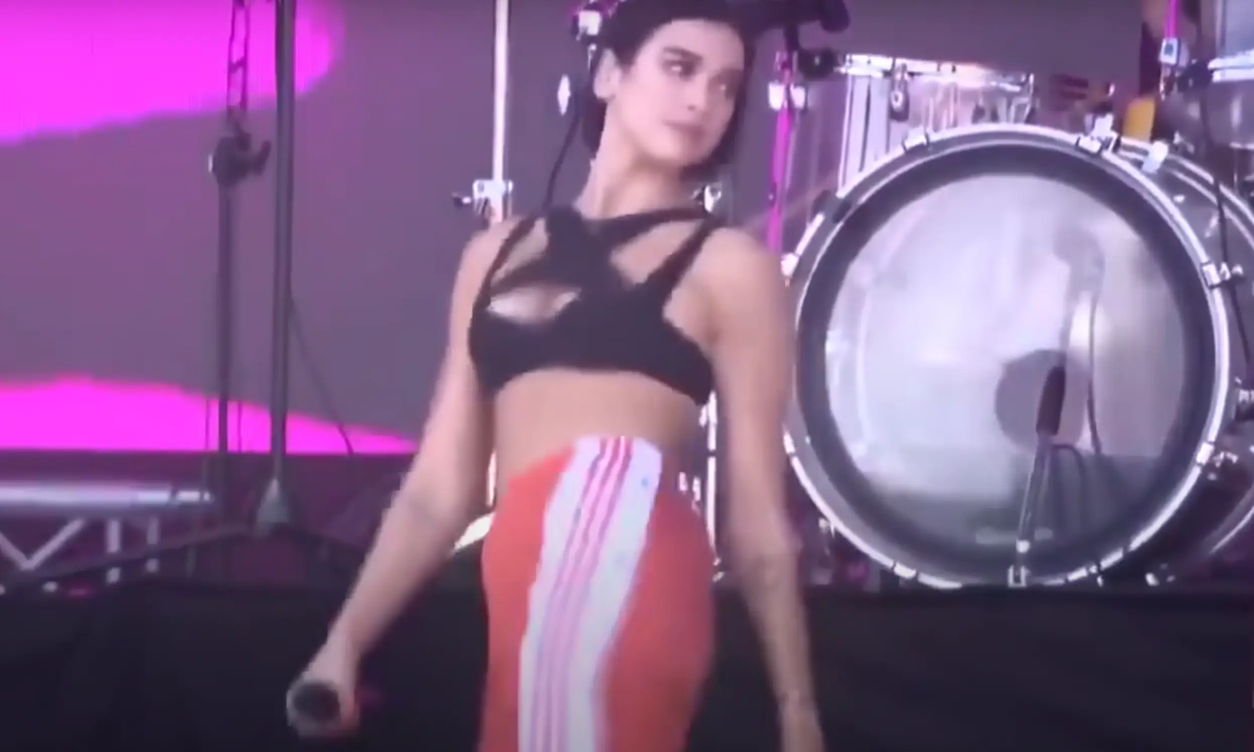 The 2017 performance went viral for the dance move.