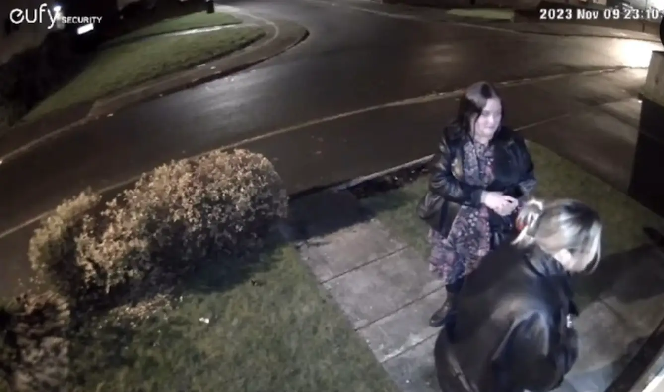 The boozy Brit then knocked on to apologise to the homeowner.