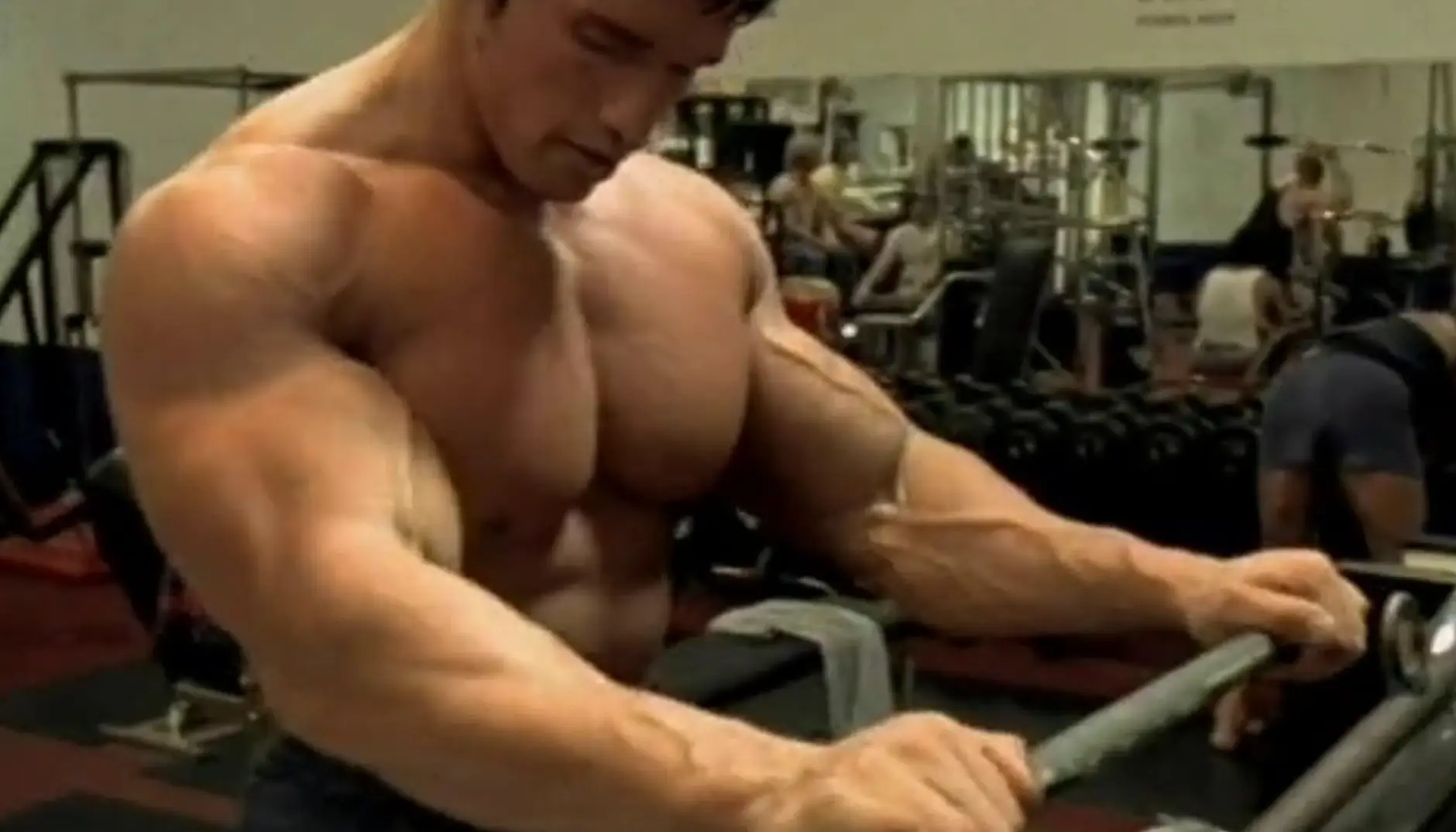 A young Arnold Schwarzenegger in Pumping Iron (1977).