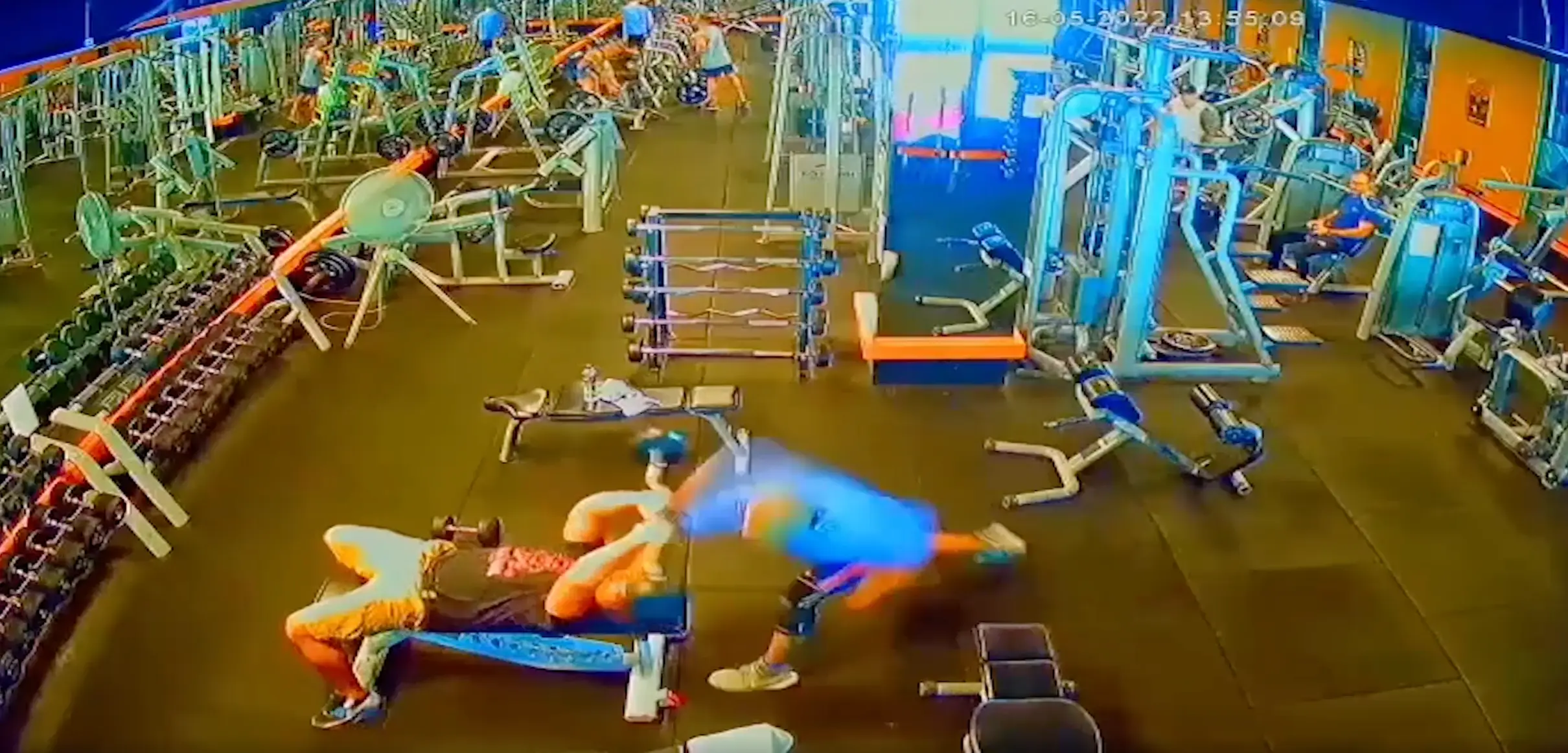 The man viciously assaulted Reed with a metal bar.