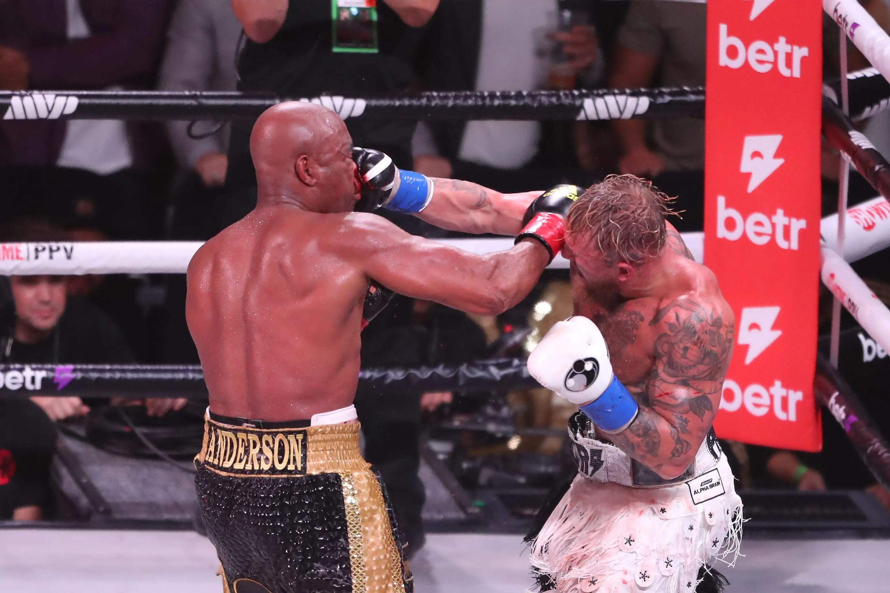 Paul won against Silva in Arizona.