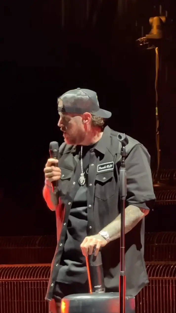 Jelly Roll discussed the split on stage (Jelly Roll / Instagram)