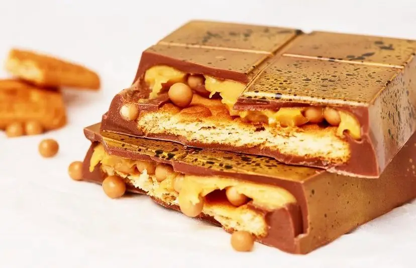 Chocolate fans have been going wild for the bars. (Instagram/@fixdessertchocolatier)