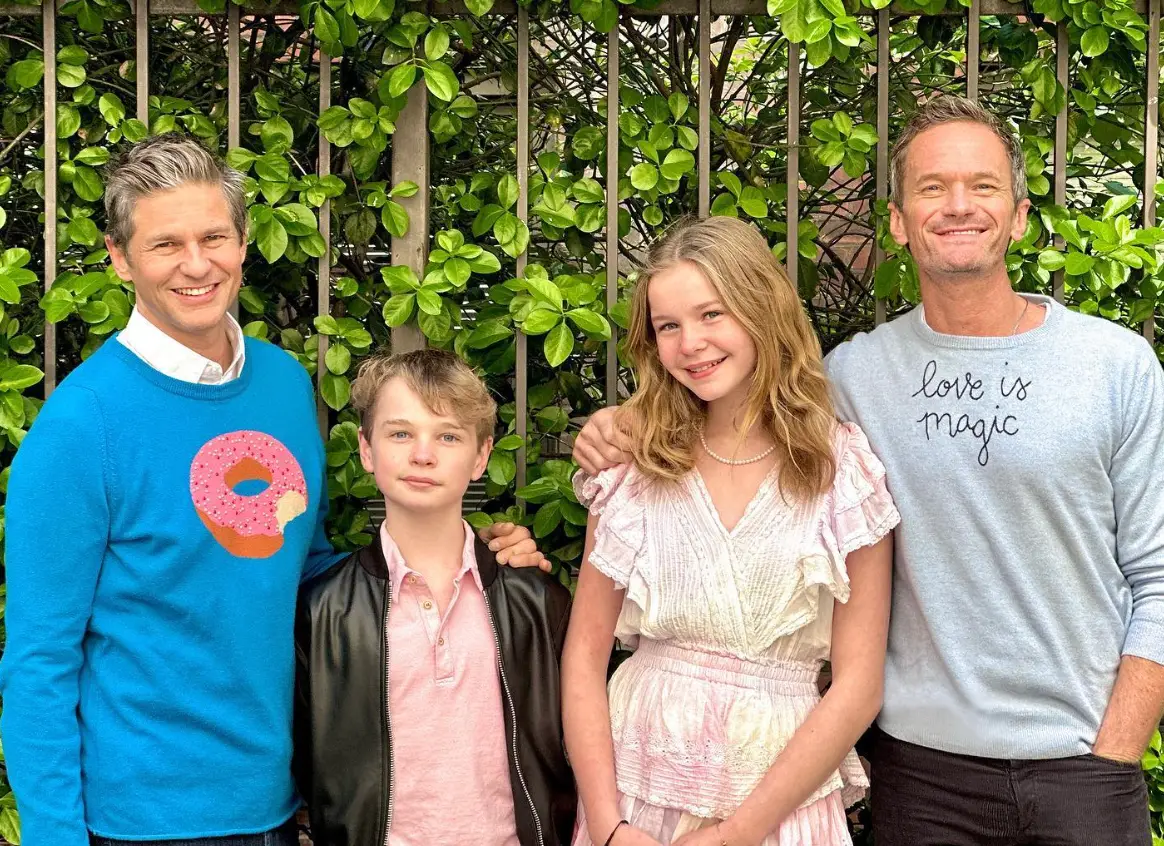 The family love to take photos of their trips. (nph/Instagram)