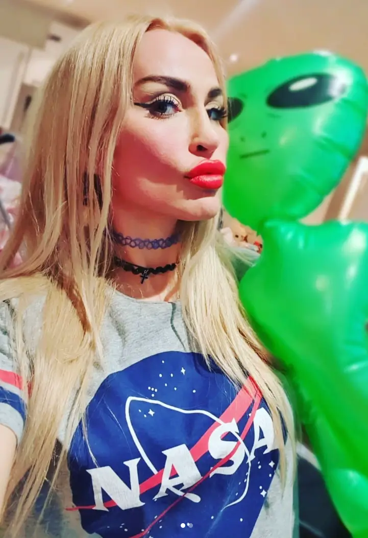 Abbie apparently met her extraterrestrial lover in London.