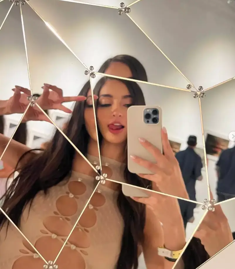 She experienced chills, tremors, increased heart rate, headaches, feeling 'disorientated' and difficulty walking prior to the cardiac arrest (Instagram/@ emilywillisx3)