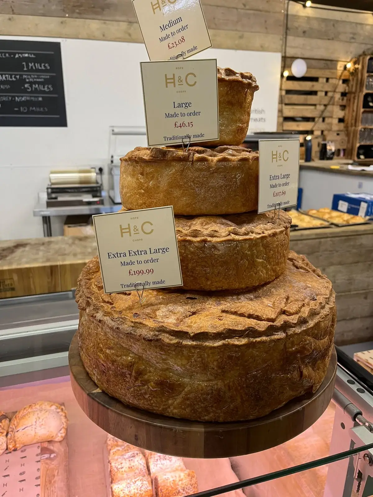 Now that's a big pie. (SWNS)