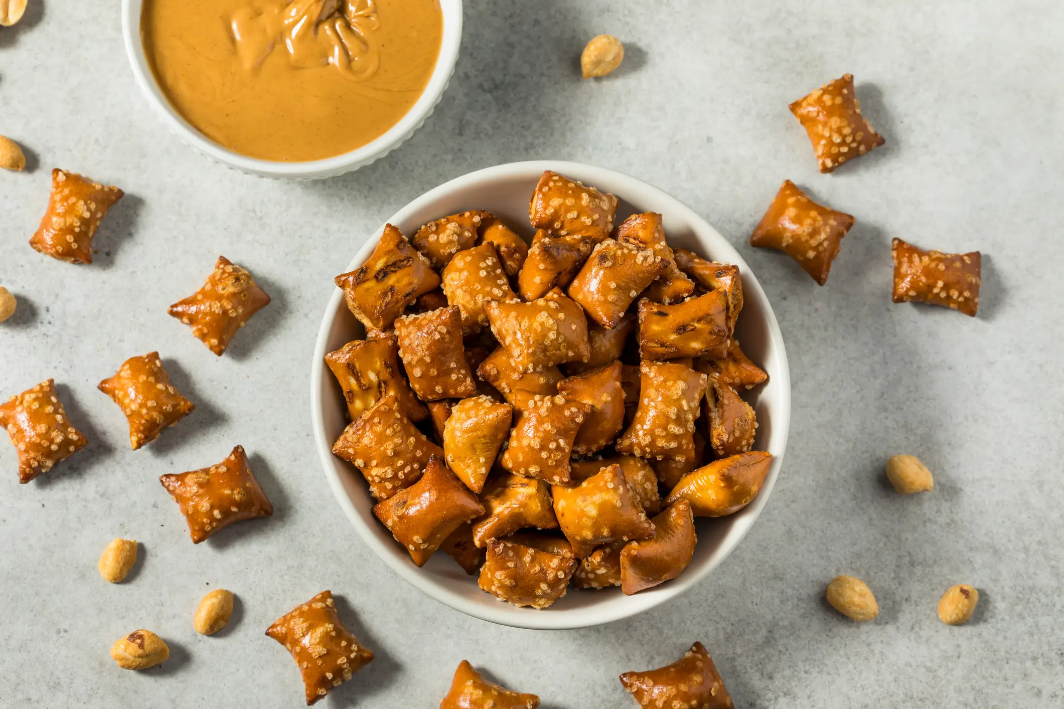 She inadvertently ate peanuts (bhofack2/Getty Stock)