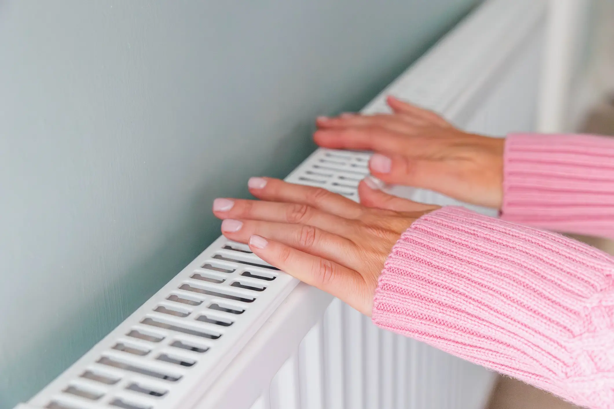 The NHS says you should turn your heating on when its 15C and colder outside (Getty Stock Images)