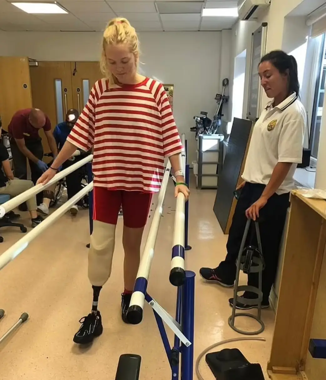 Georgia was just 22 when she had her leg amputated (Instagram/georgia__stannard)