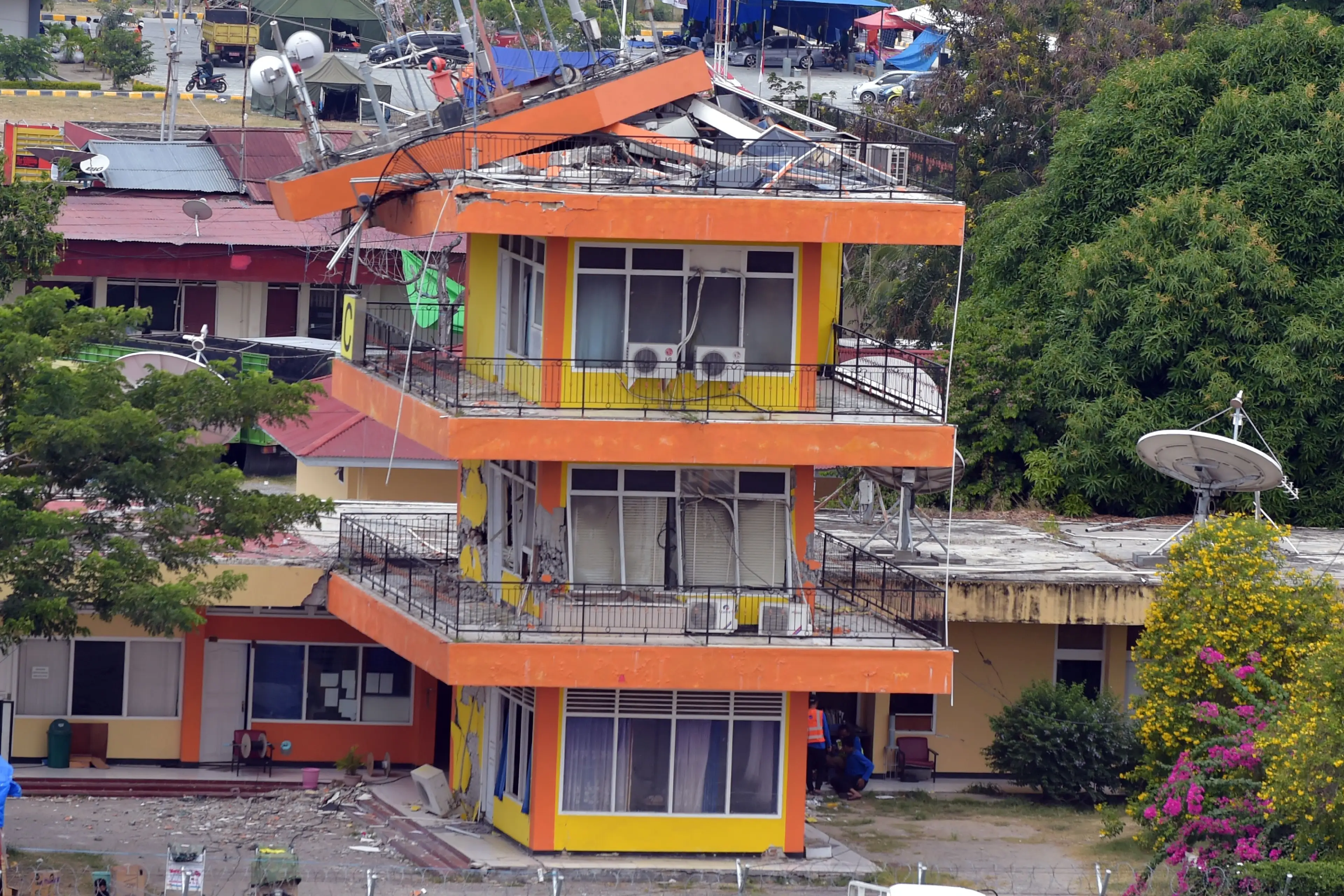 One man stayed in the air traffic control tower to make sure the plane took off (ADEK BERRY/AFP via Getty Images)