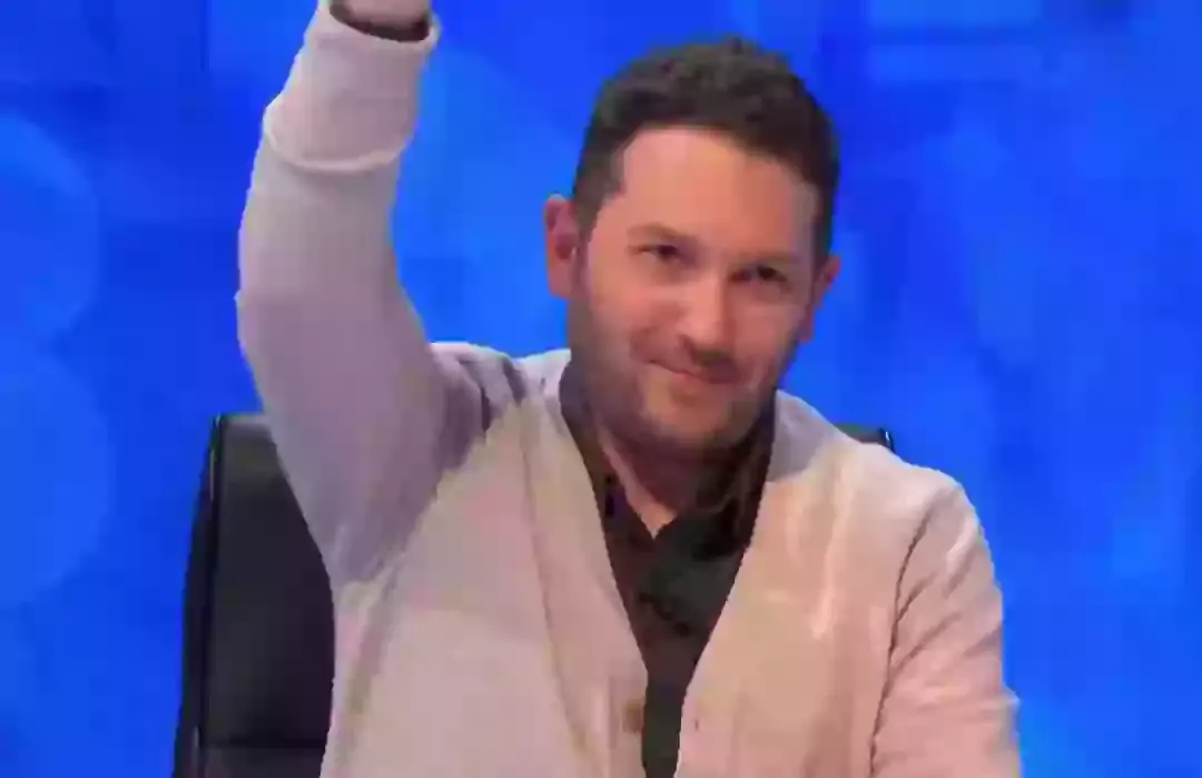 Beaumont made the dig at Richardson on the comedy show. (Channel 4)