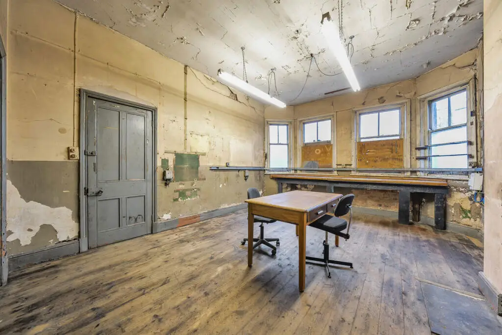 The old police station has full planning permission to be converted into a two-bedroom home (Rightmove)