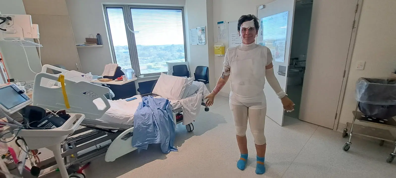 She spent almost three weeks in hospital and had to undergo numerous treatments (GoFundMe)