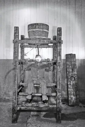 An inmate at Sing Sing Prison, New York, being subjected to water torture (Public Domain)