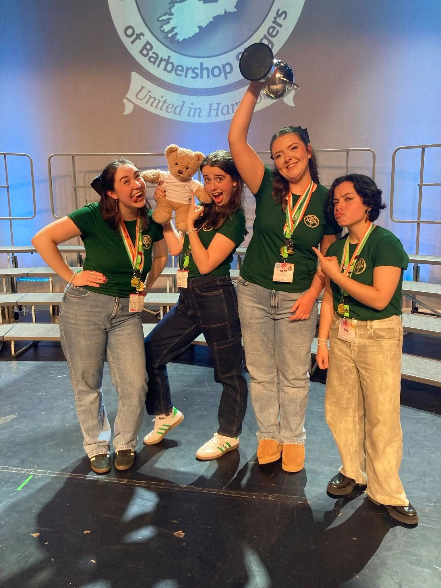 Ceoltóirí Canóla (Facebook)