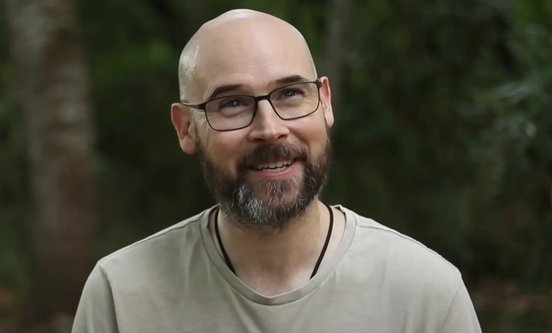 Australian content creator Fraser has Younger Onset Alzheimer's disease (YouTube/I (don't) have dementia)