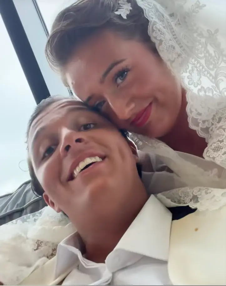Venezuela and Noah tied the knot on Saturday afternoon. (parisvenezeula/TikTok)