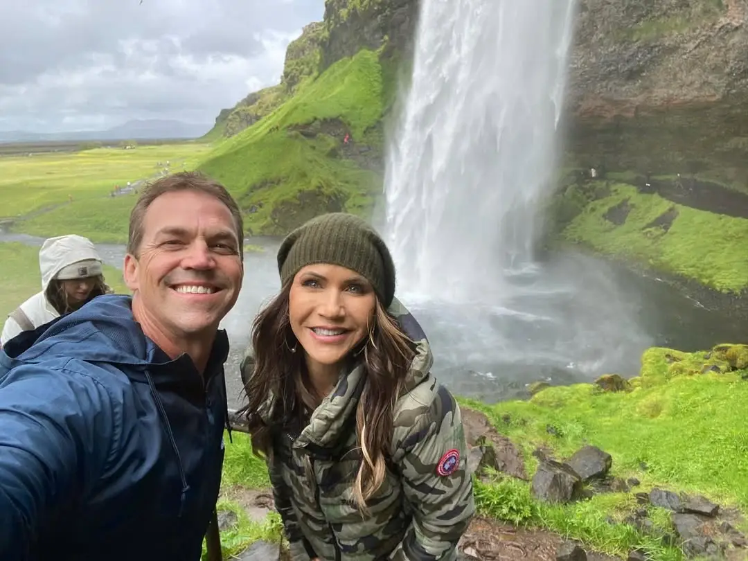 Bryon Noem married Kristi in 1992 (Instagram/sdbryonnoem)