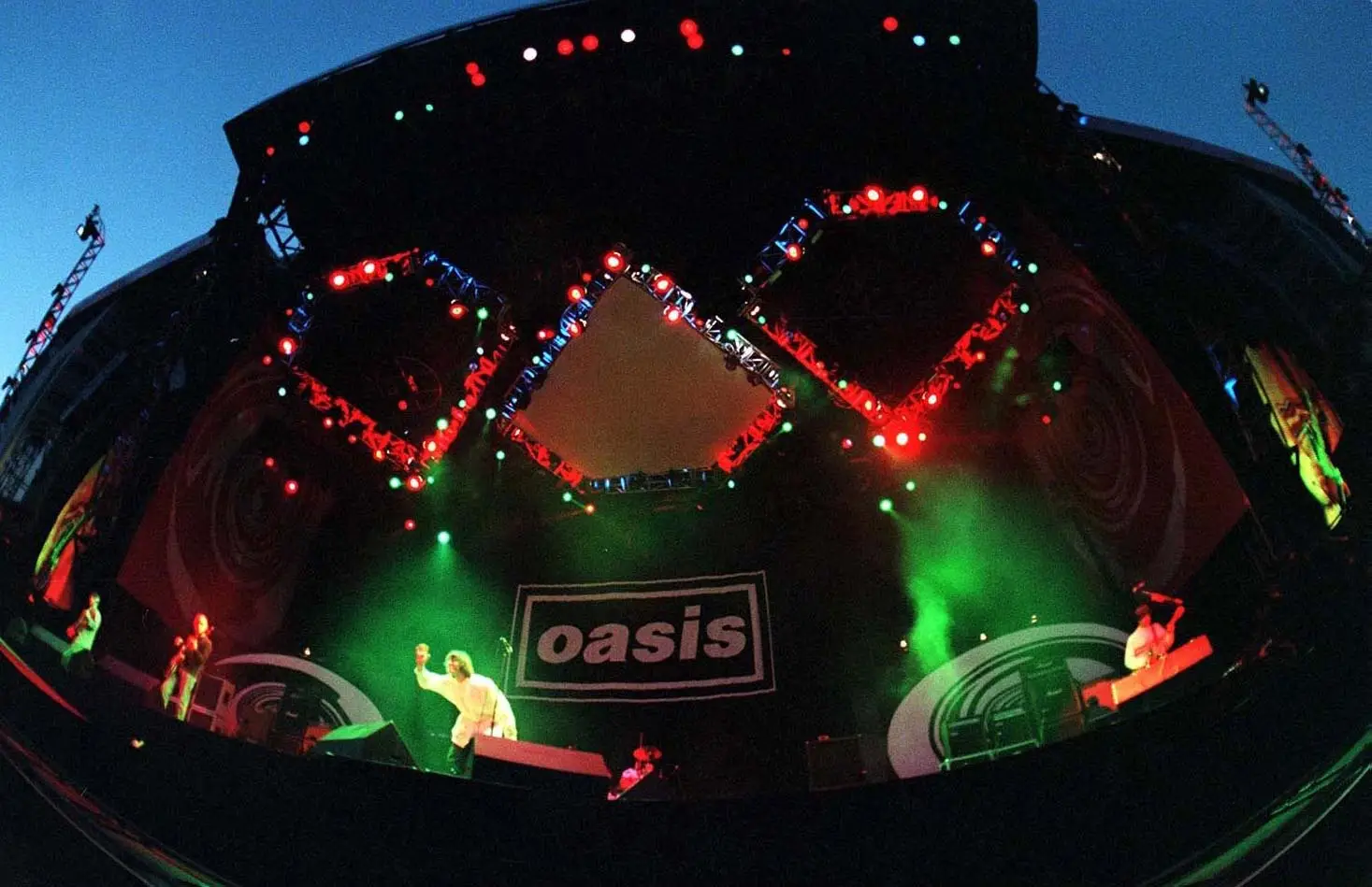 It's been 30 years since the lads played Knebworth. (Brian Rasic/Hulton Archive/Getty Images)