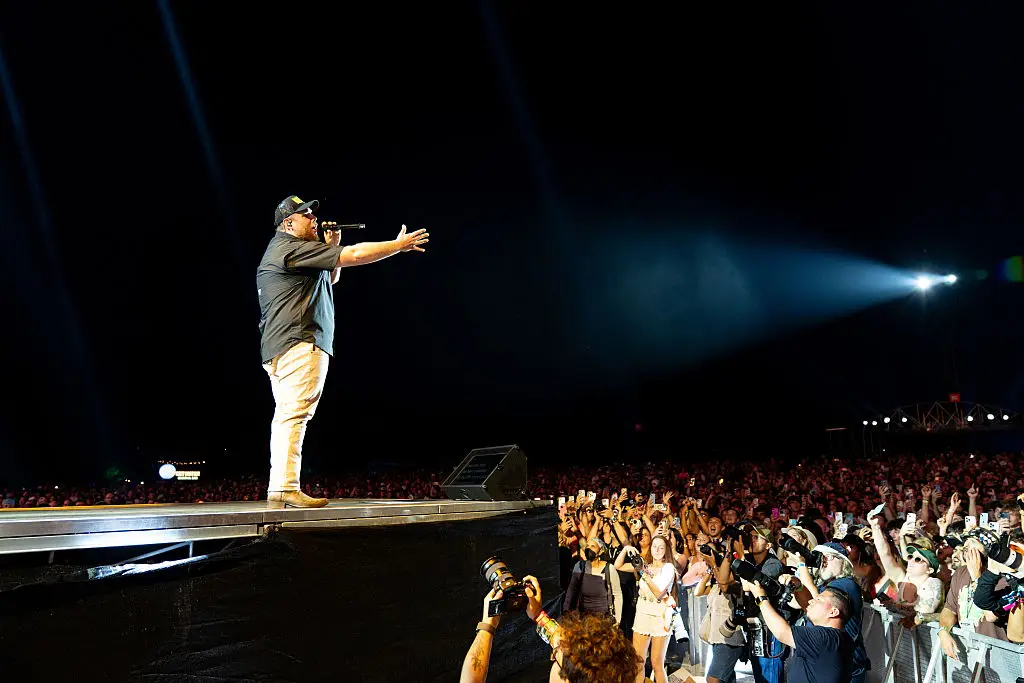 The country star is making waves in the UK (Getty/Joshua Applegate)