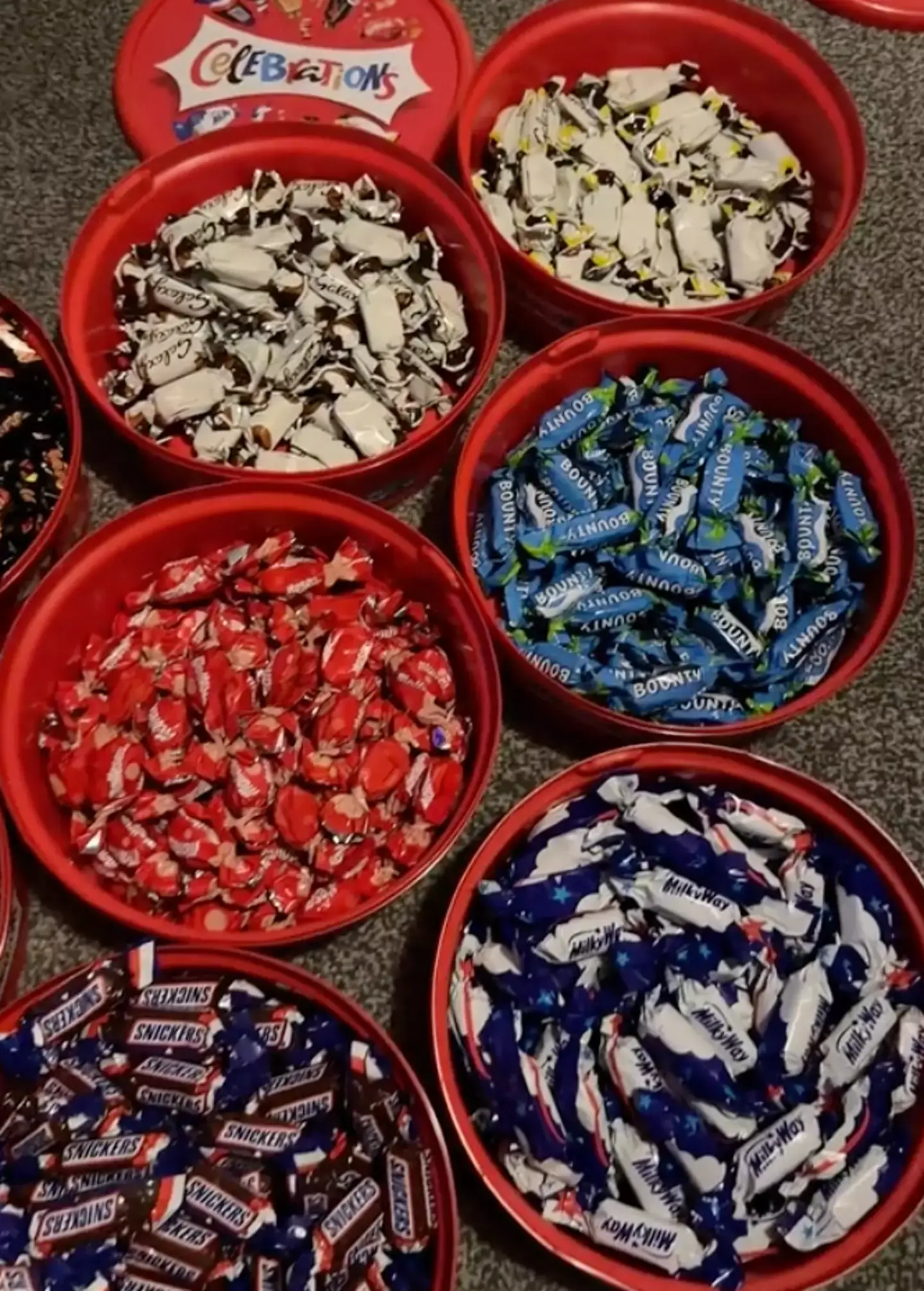 The Galaxy and Galaxy Caramel were the least plentiful in Celebrations. (TikTok/@charliemurphy50)