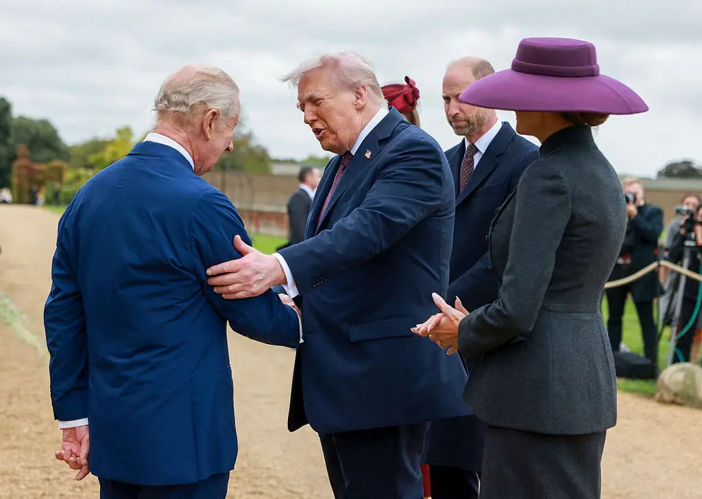 Trump elected to give King Charles III a handshake instead of bowing his head (Ian Vogler - WPA Pool/Getty Images)
