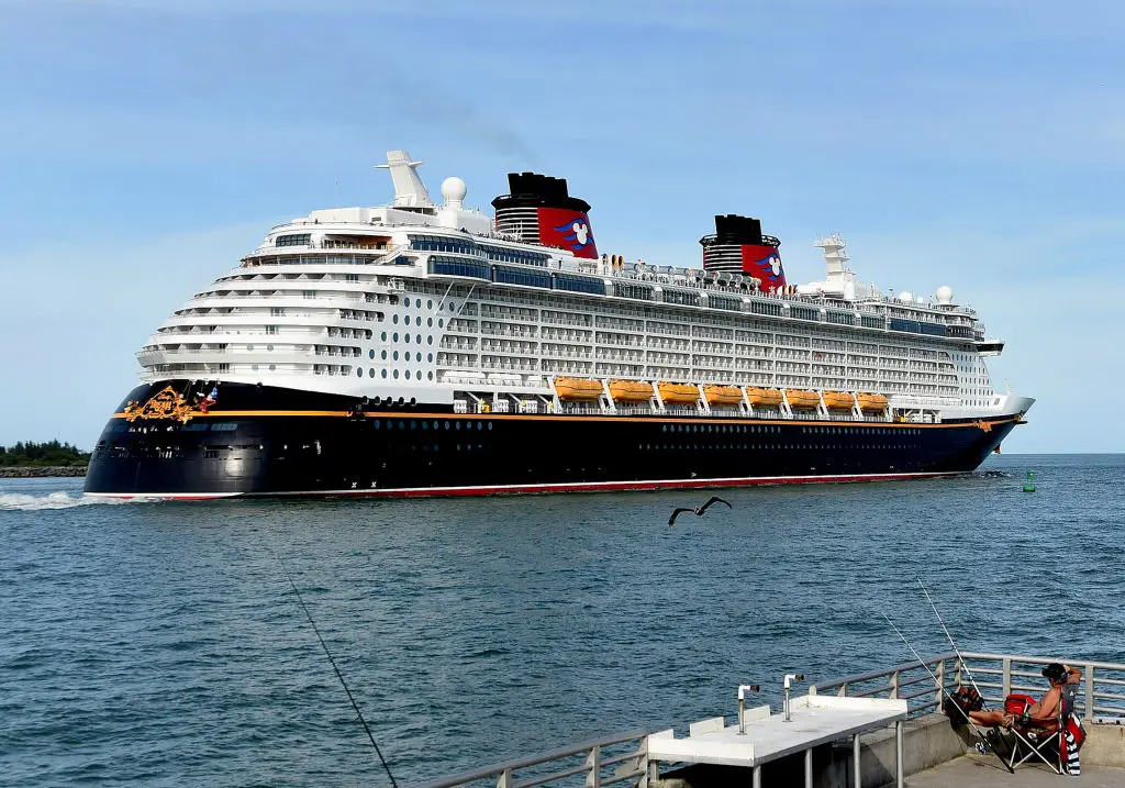 The girl and her dad were rescued 'within minutes' (Paul Hennessy/SOPA Images/LightRocket via Getty Images)