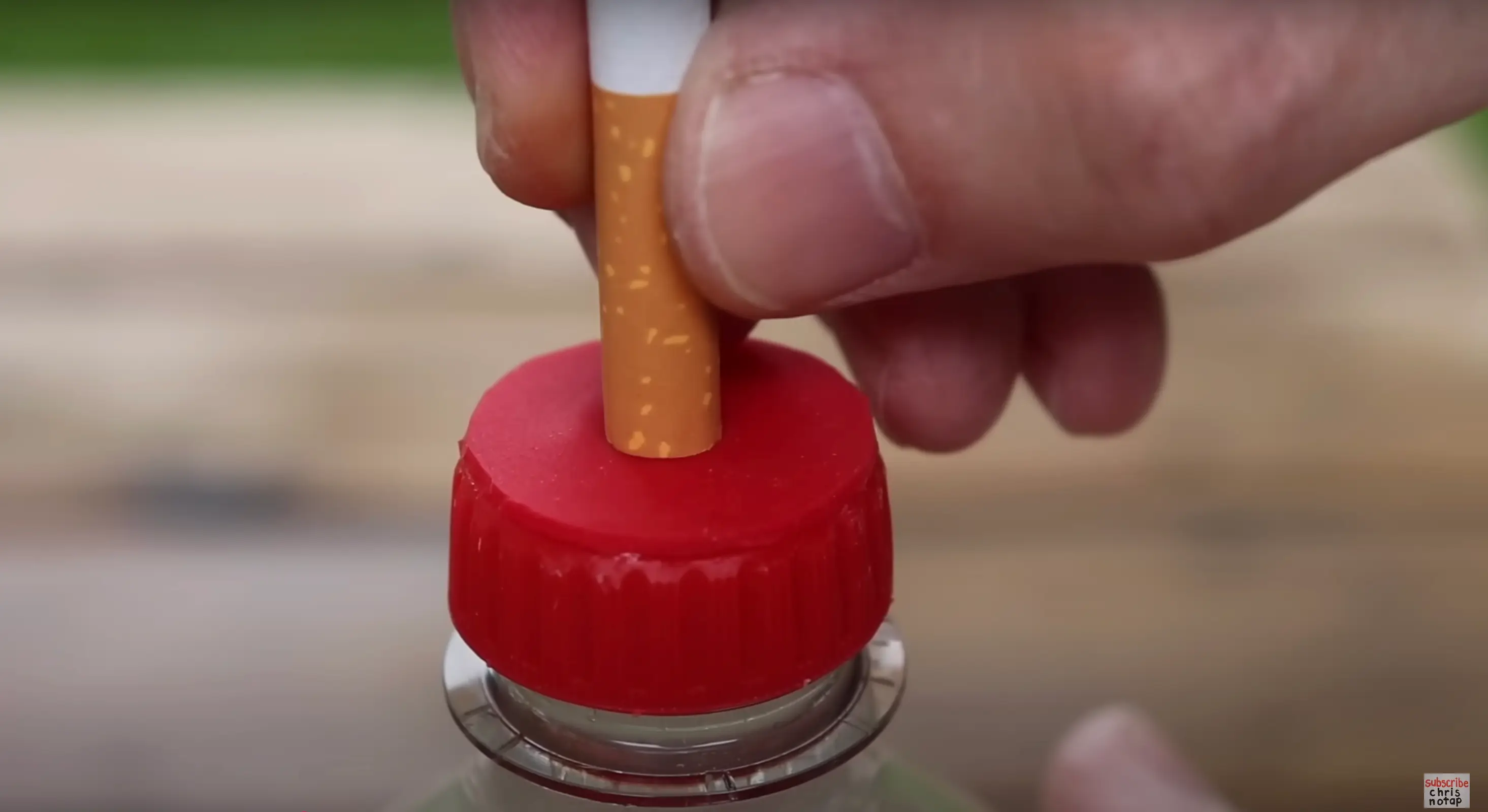 The experiment revealed how much damage smoking does to your lungs (YouTube/Chris Notap)