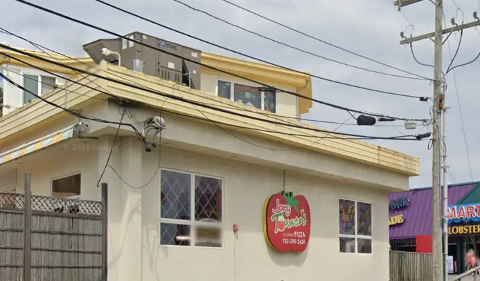The pizzeria has been around for 30 years (Google Maps)