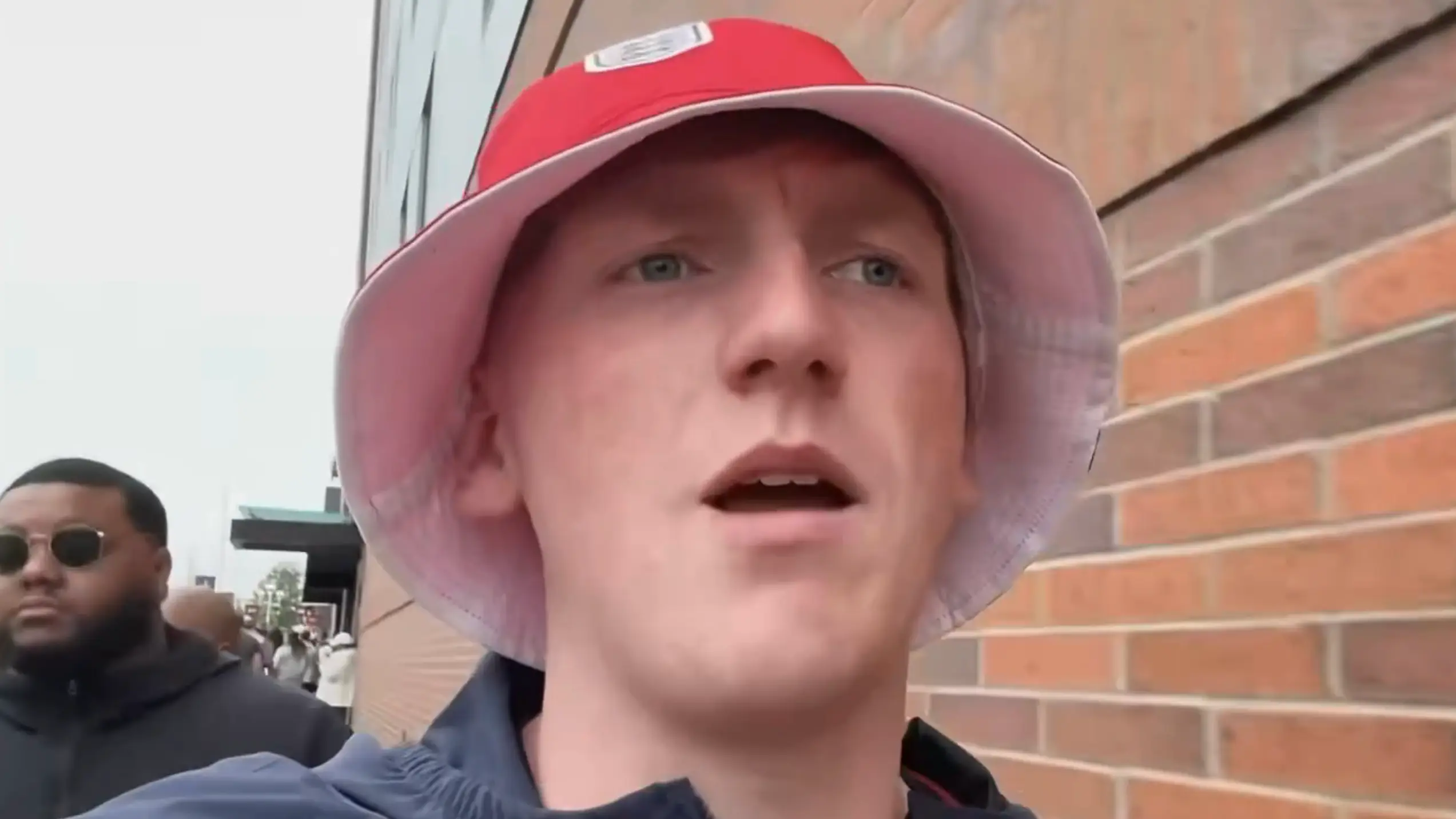 (Angry Ginge)