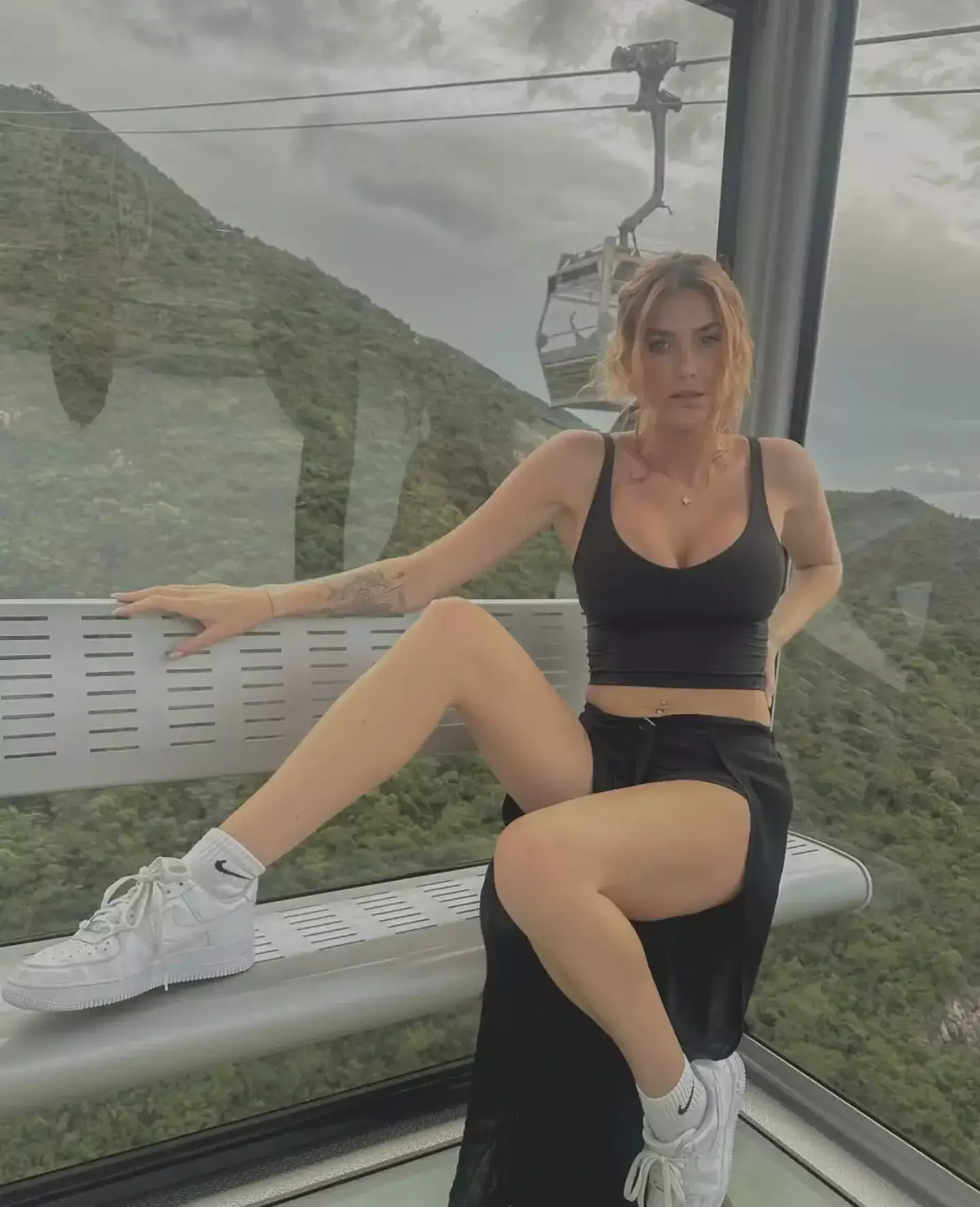 Annie Charlotte has a rare reproductive condition which gives her 'two vaginas' (Instagram/@annieecharlotte)