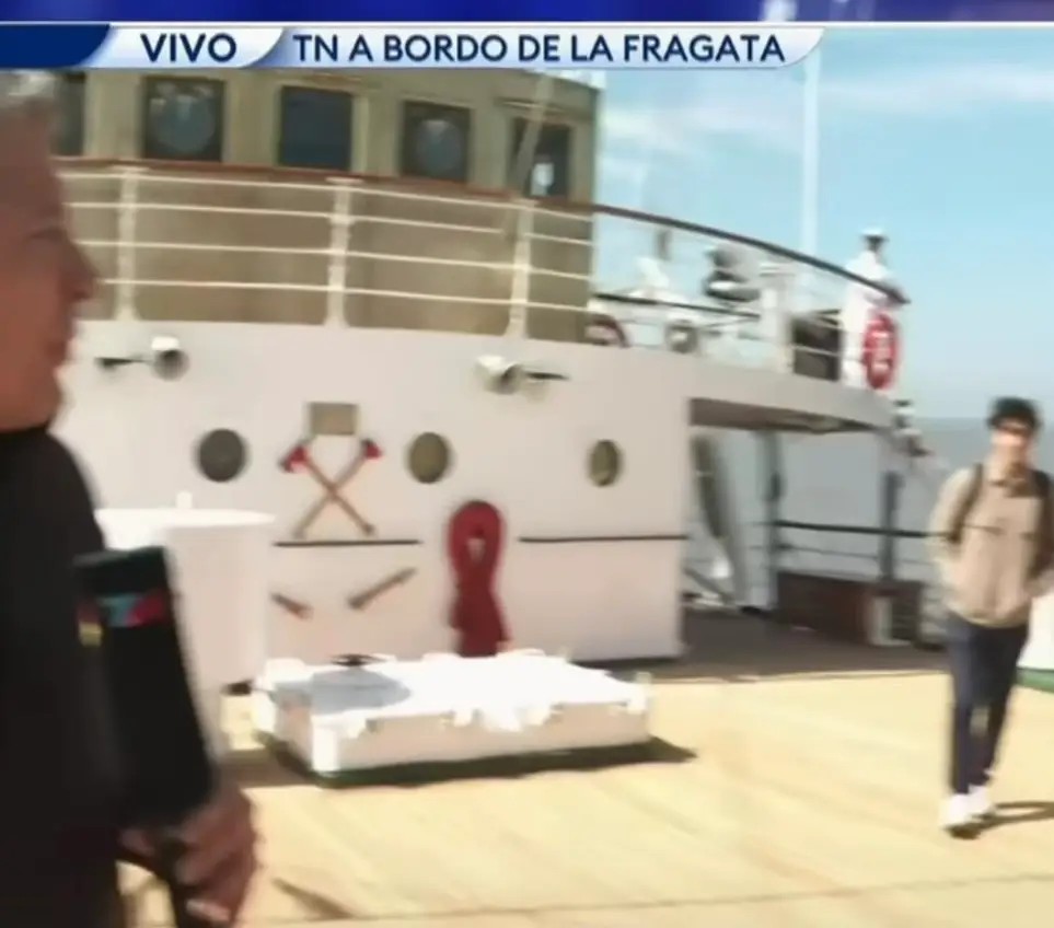 The woman completely vanished after wrapping up the interview (Todo Noticias)