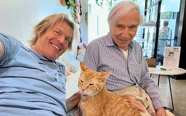 Bill says he was 'overwhelmed with his male beauty'. (Instagram/@evangaryhirsch)