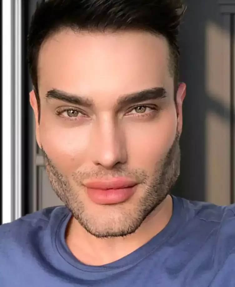 The 'Living Nostradamus' spoke of the possibility of parallel universes (Instagram/athos_salome)