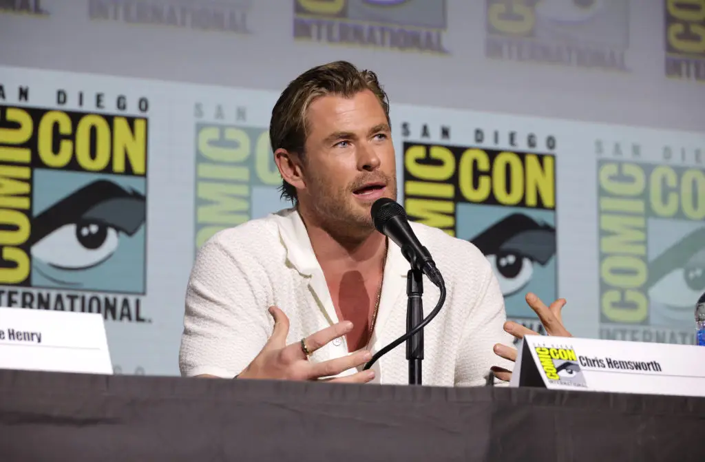 Thor star Chris Hemsworth refused to answer a question about The Roc. (Eric Charbonneau/Getty Images for Paramount)