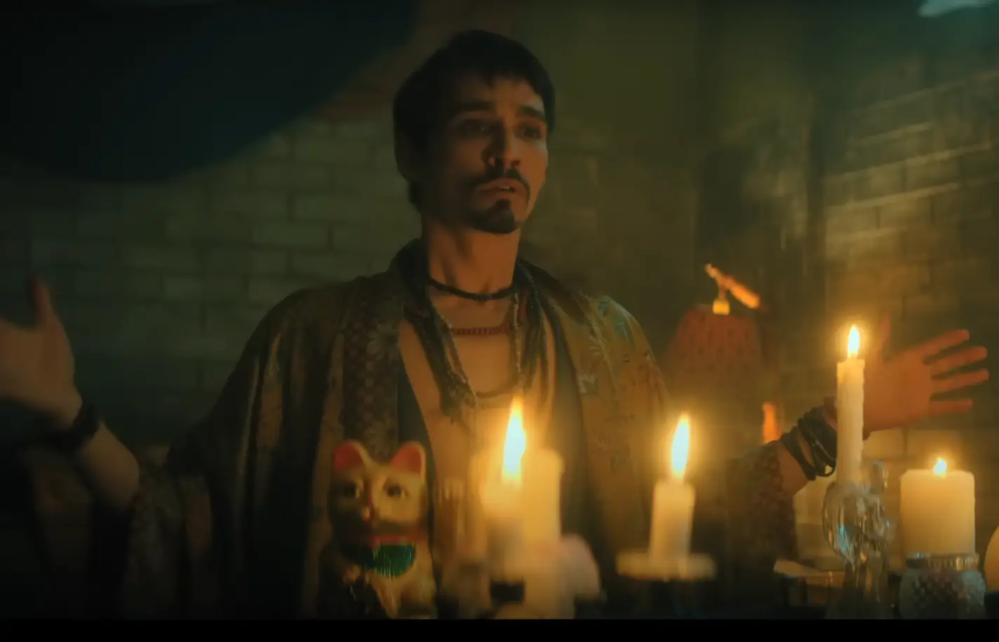 Robert Sheehan as Klaus Hargreaves in season four of The Umbrella Academy. (Netflix)