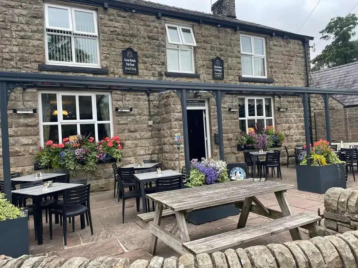 He was caught with the sous chef. (thebeehiveinn.co.uk)