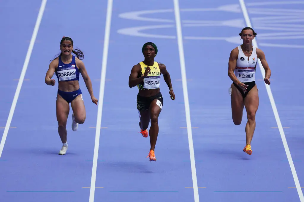 The sprinter was in a good position to win her fourth Olympic gold. (Christian Petersen/Getty Images)