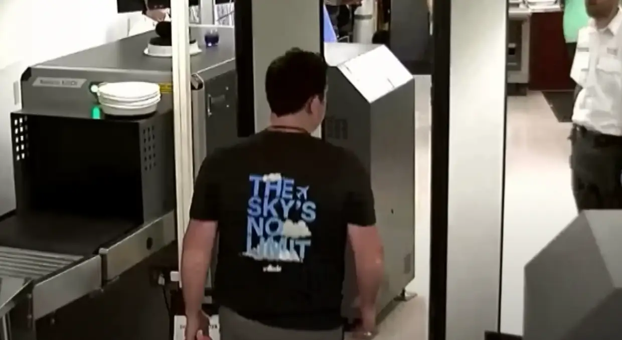 The airport staff worker easily made it through security (YouTube/Inside Edition)
